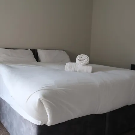 Garth House Apartman *