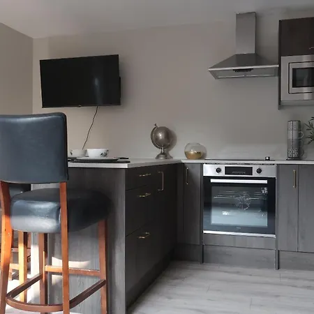 Garth House Apartman *